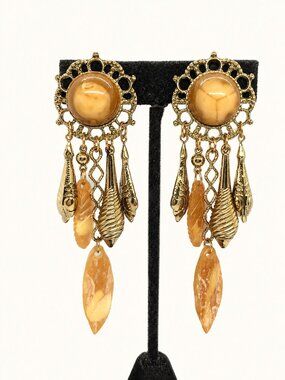 VINTAGE LUCITE Clip On Earrings Chandelier Dangle Plastic Boho St. Tropez Duster